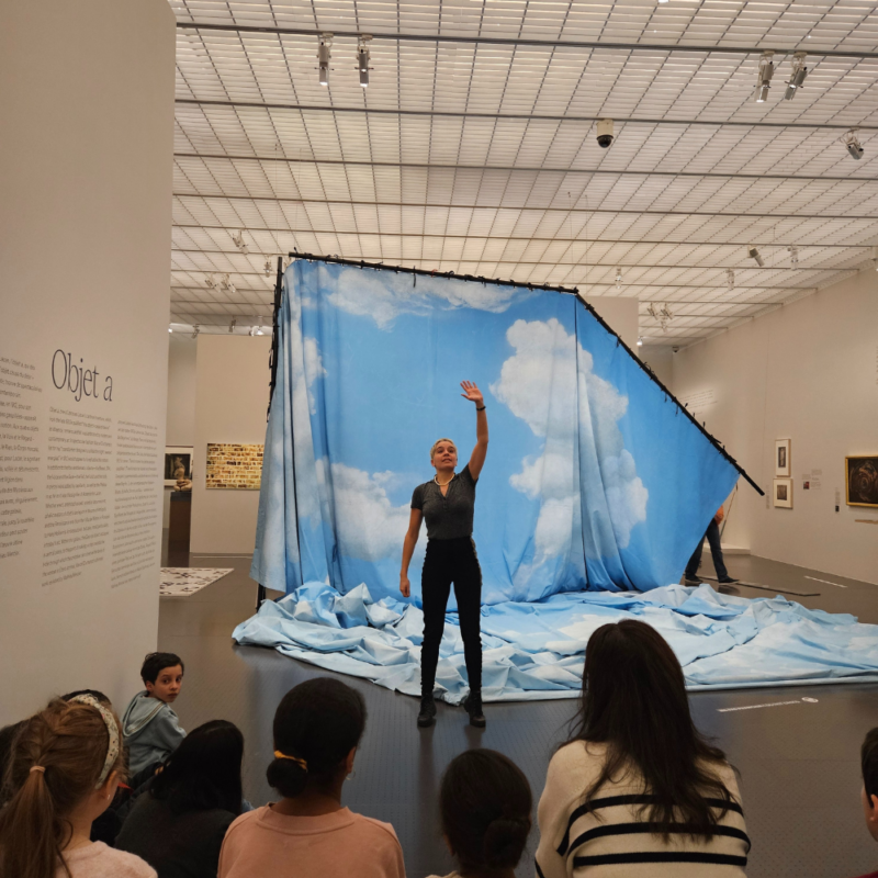 CIE La Cour des Contes "Balade contée dans l’exposition Corps en jeux"